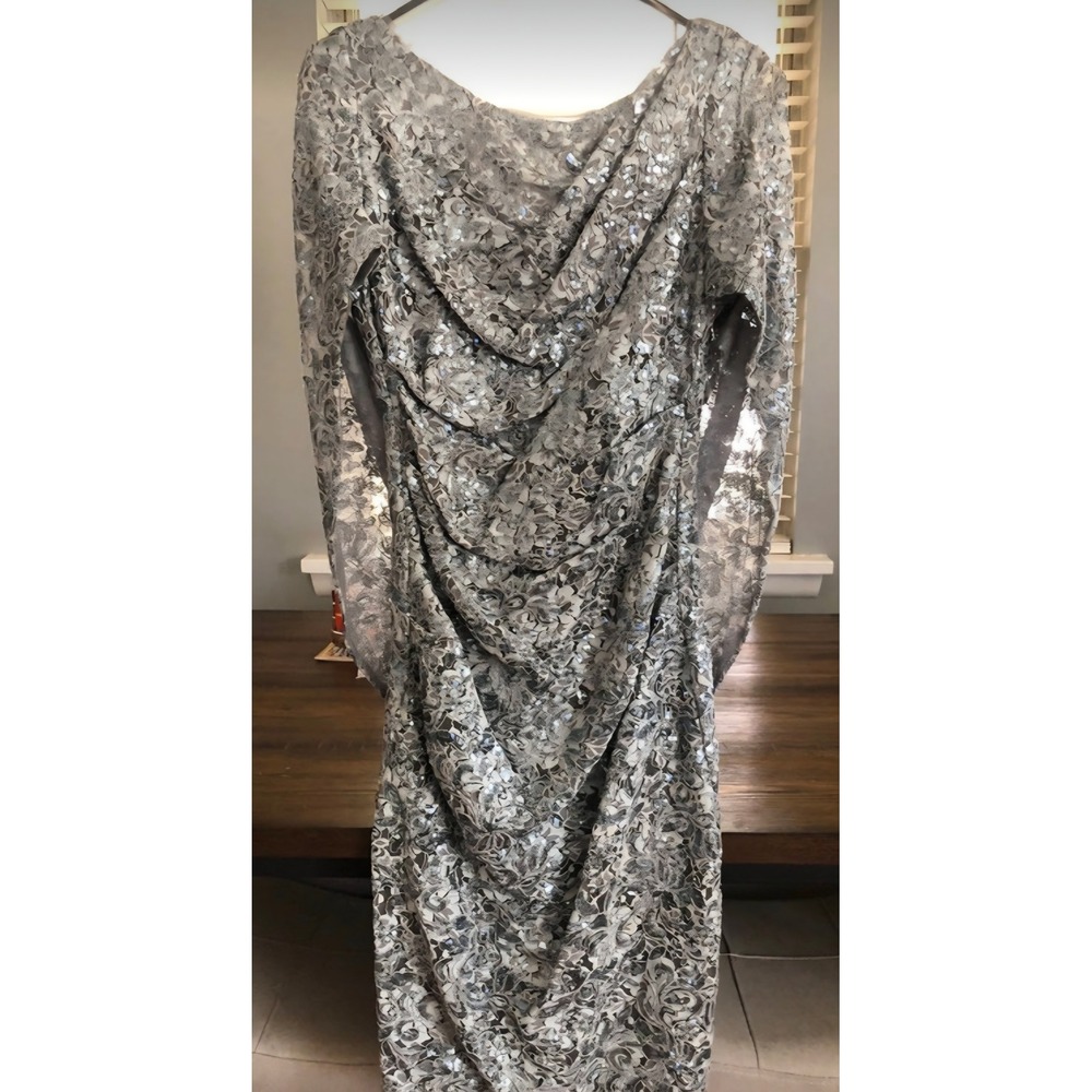 Betsy & Adam Scuba Lace Cape/Drape Sleeve Dress Womens Slim Fit Ruched Formal
